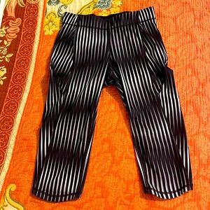 Ivy Park Capri Leggings M